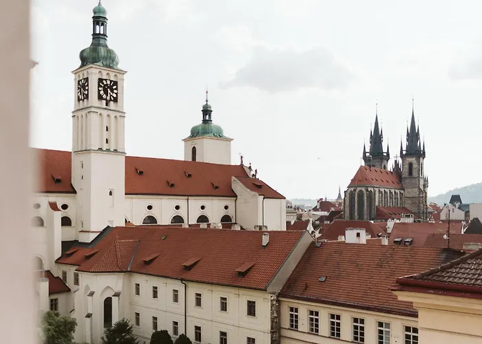 Mia Cozy Apartment With Prague Castle View, Parking & Ac